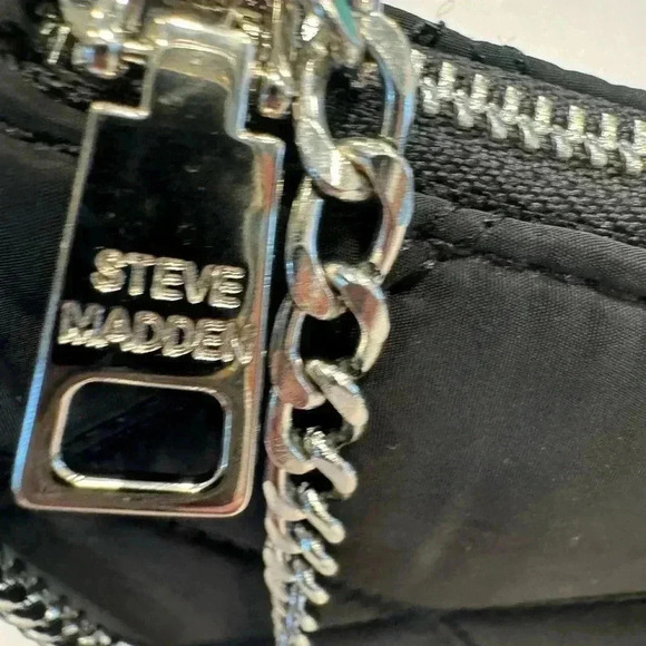 NWOT Steve Madden wristlet black quilted with silver hardware. - Picture 4 of 14